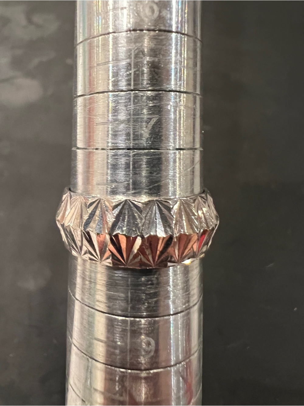 Sterling Silver 925 Diamond-Cut Faceted Band Ring EUC